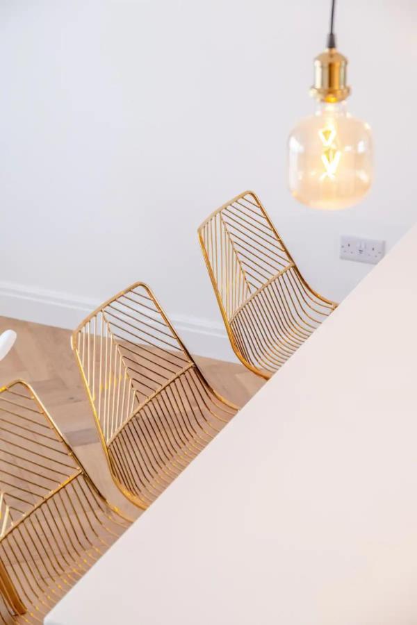 3bd Flat With Balcony In Paddington Appartamento *