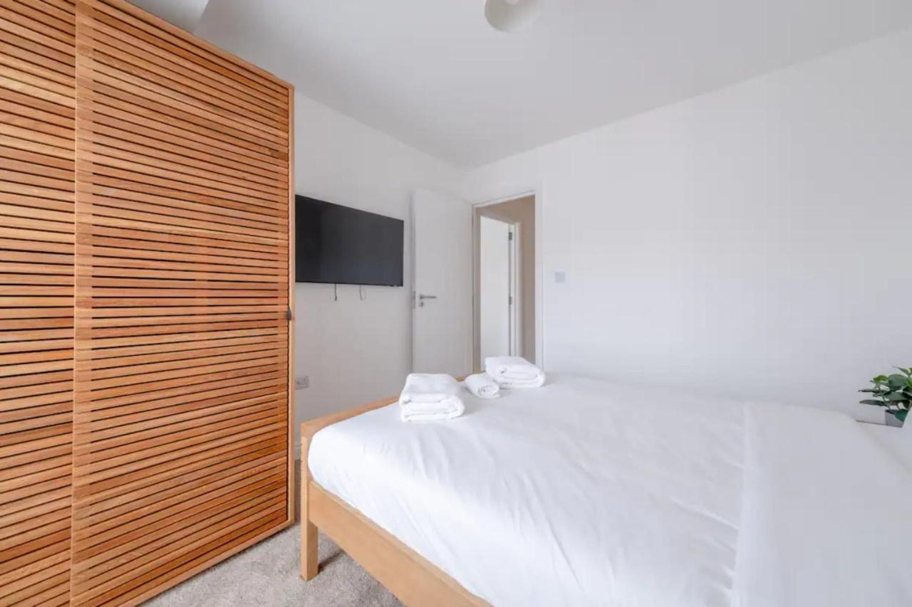 3bd Flat With Balcony In Paddington Londra