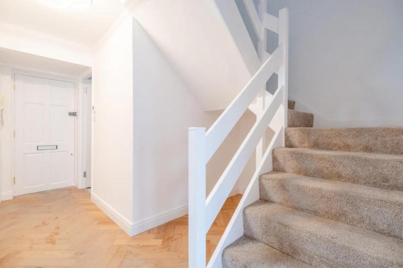 3bd Flat With Balcony In Paddington Appartamento Londra